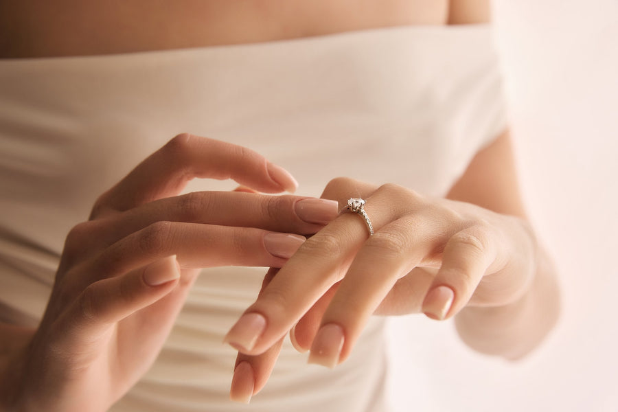 How to Choose an Engagement Ring