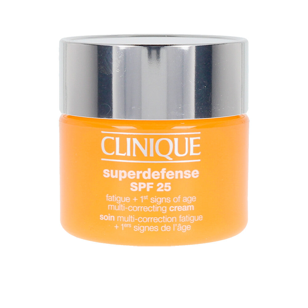 50 ml jar of lightweight SPF25 day cream for Women, pale beige cream texture