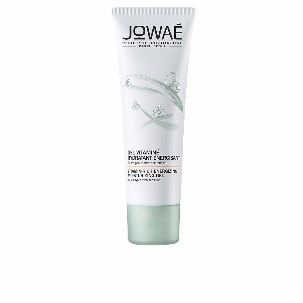 40 ml translucent vitamin-rich hydrating gel in low-profile jar