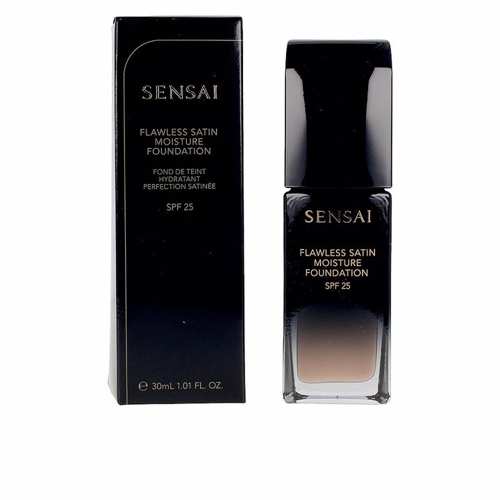 30 ml bottle of satin moisture fluid foundation in Sand Beige, hydrating satin finish