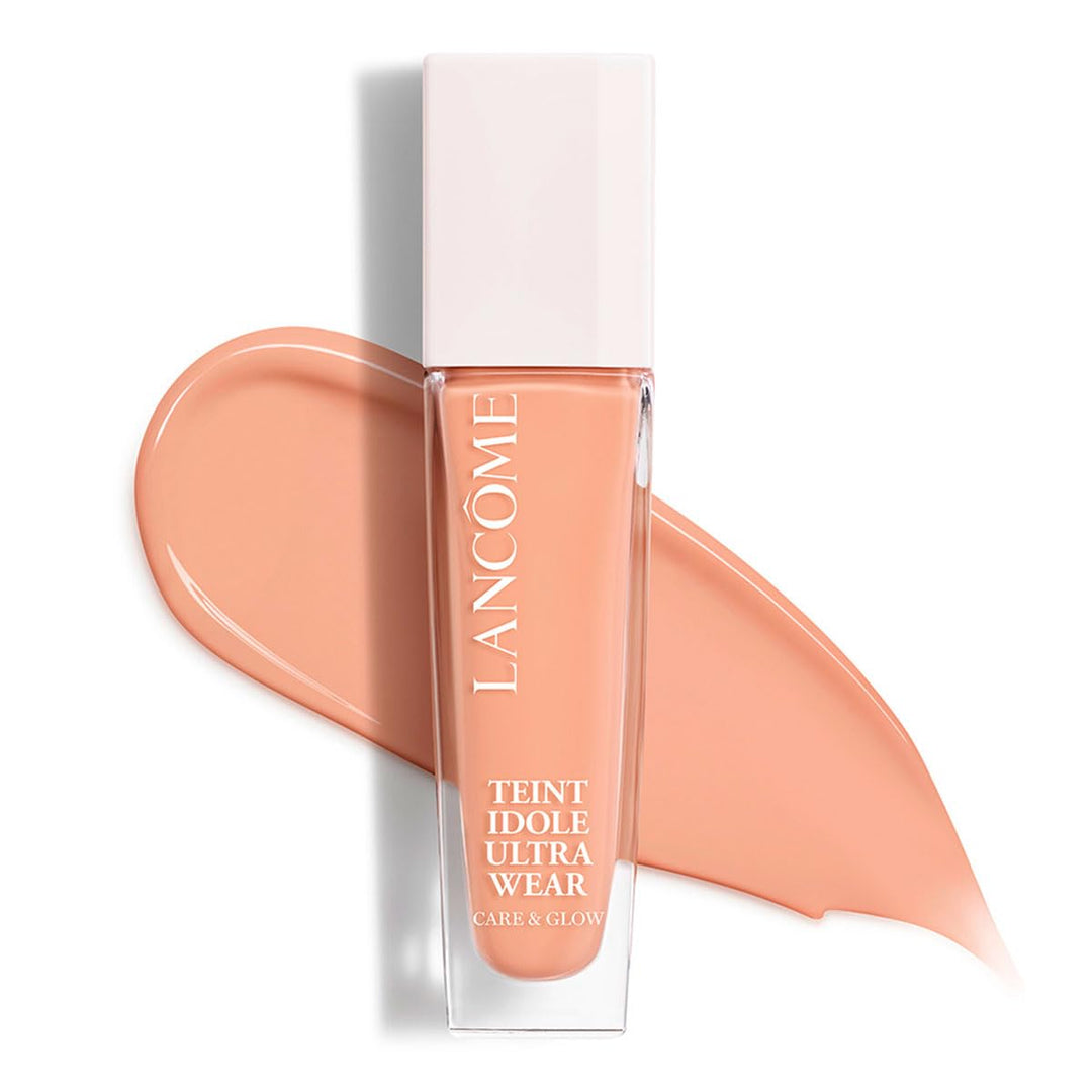 30 ml bottle of luminous medium coverage foundation, shade 220C, Unisex