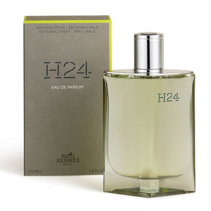 Moss-green lacquered refillable 175 ml perfume bottle with grey recycled-paper case