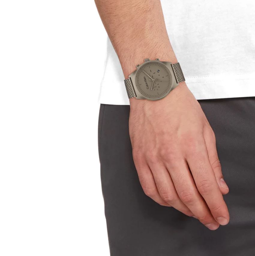 Matte Grey Stainless Steel Mesh Precision Timepiece