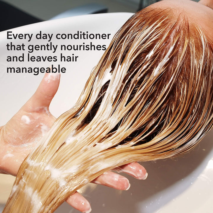 1000 ml pump bottle of hydrating conditioner with macadamia and argan oils