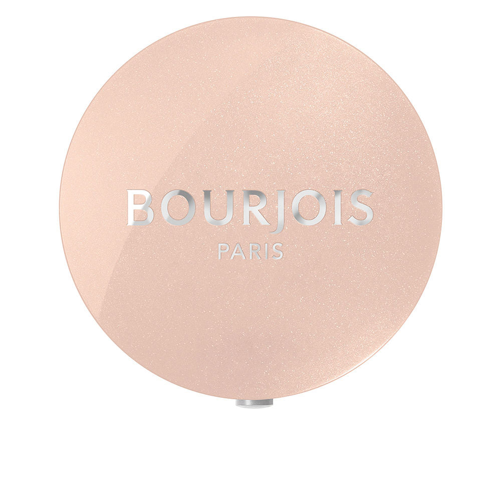 Round compact single mauve eyeshadow in cream-to-powder finish, 1.2 g