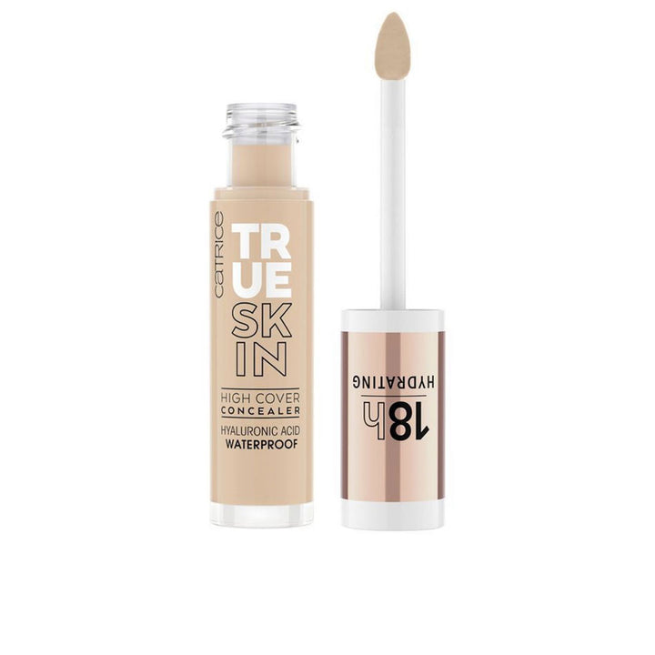 Tube concealer in shade 010 Cool Cashmere, 4.5 ml, lightweight high-cover